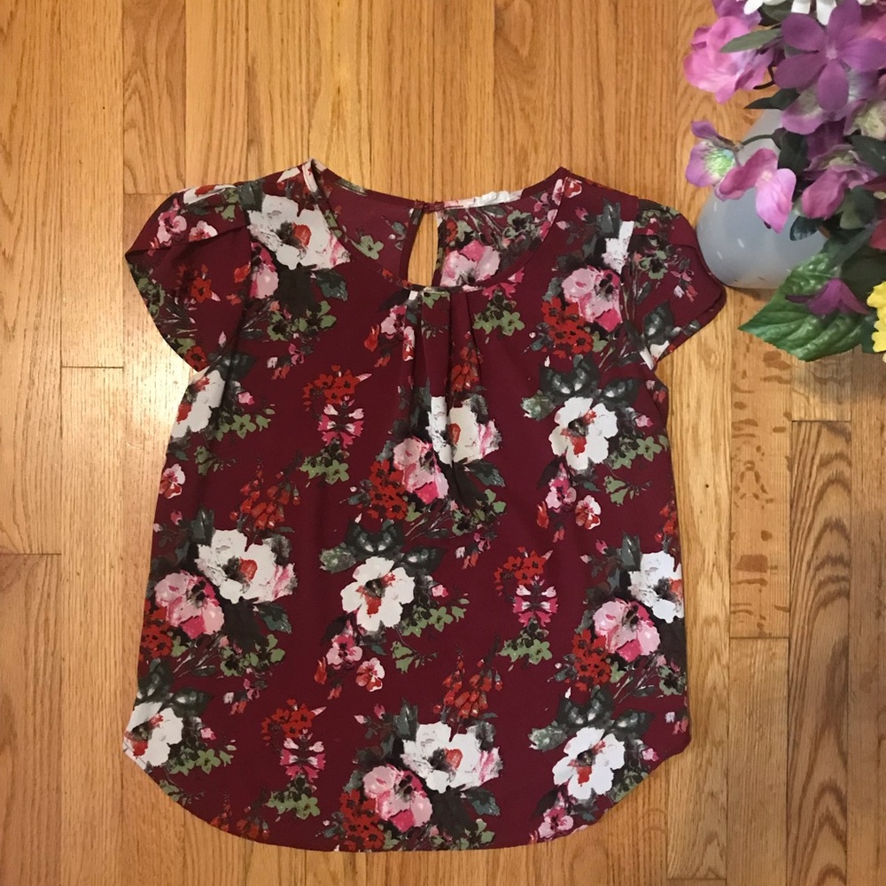 It Girl • Floral Blouse